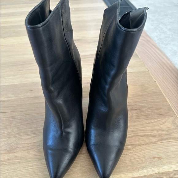 Steve Madden Shoes - Black Leather Women's Boots